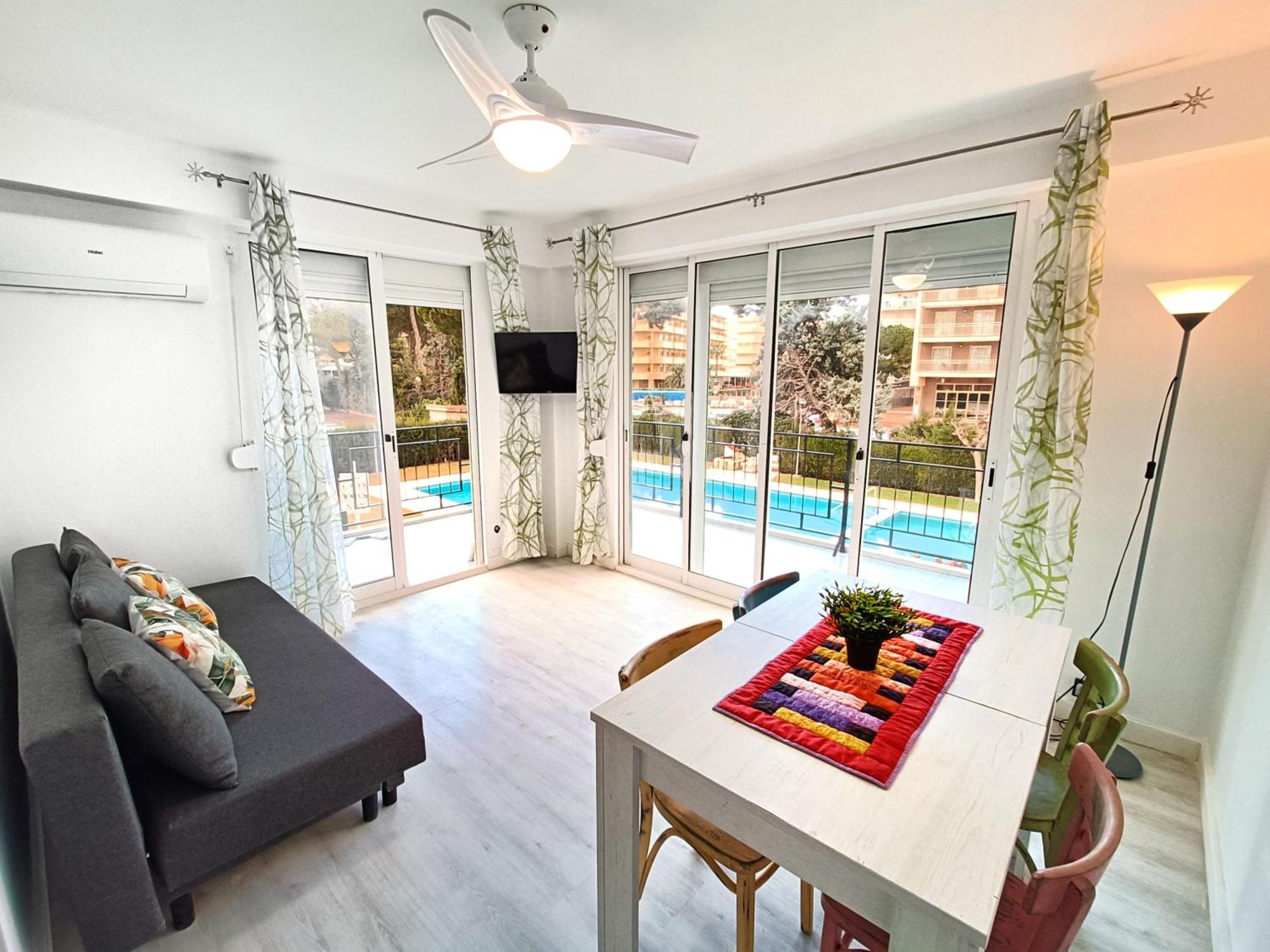 Apartamentos Casanostra Salou Exteriör bild